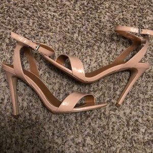 Brand new never worn heels